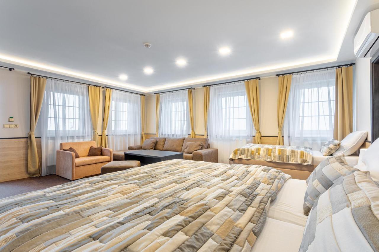 Vinarstvi U Kaplicky Hotel Zajeci Ngoại thất bức ảnh