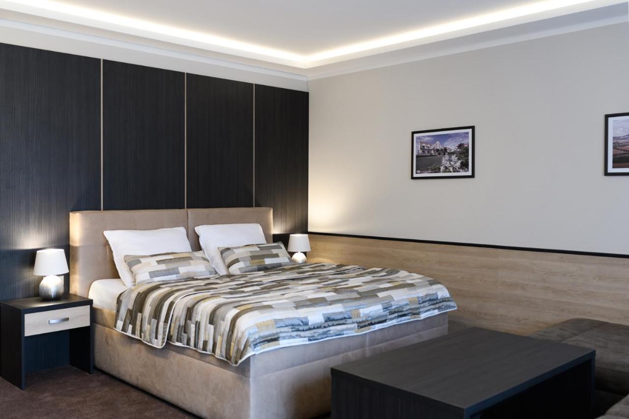 Vinarstvi U Kaplicky Hotel Zajeci Ngoại thất bức ảnh