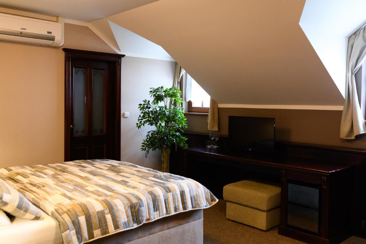 Vinarstvi U Kaplicky Hotel Zajeci Ngoại thất bức ảnh