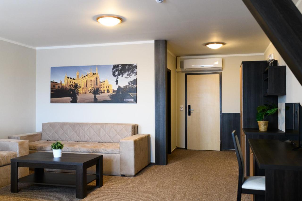 Vinarstvi U Kaplicky Hotel Zajeci Ngoại thất bức ảnh