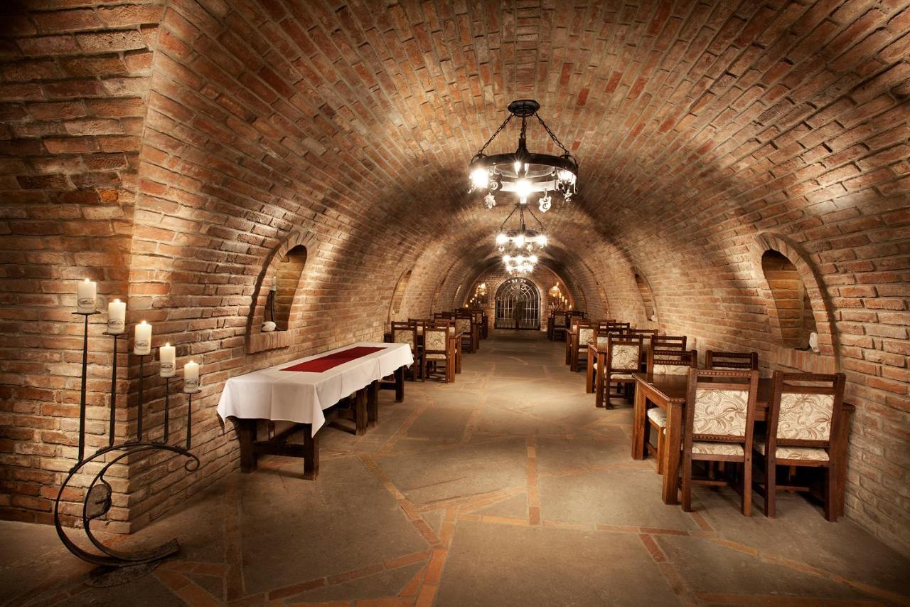 Vinarstvi U Kaplicky Hotel Zajeci Ngoại thất bức ảnh