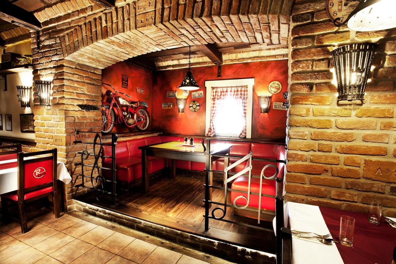 Vinarstvi U Kaplicky Hotel Zajeci Ngoại thất bức ảnh